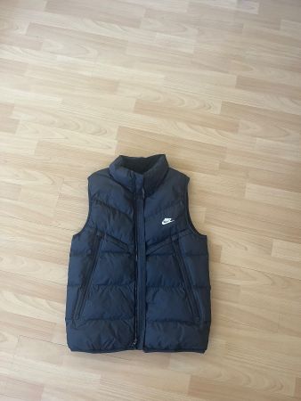 Nike vest