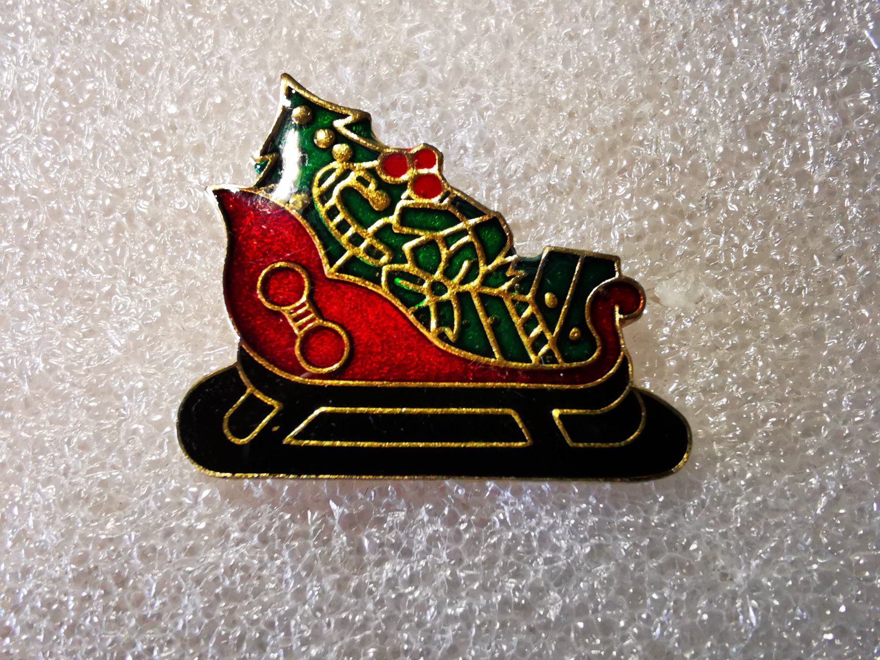 Spille & Fermagli: Ansteckpin 1: Schlitten Weihnachten – Usato da Oppligen venduto da Pin-Fall-Shop