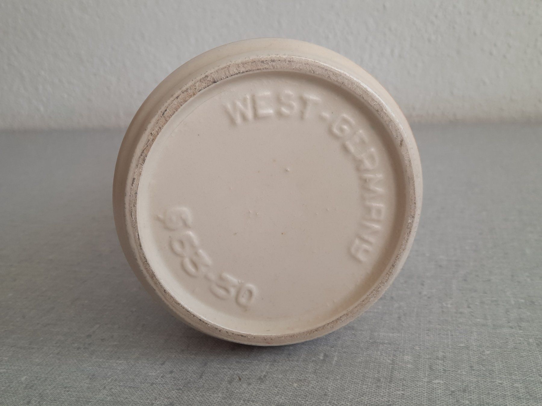 Vasi & Recipienti: Schöne vintage Blumenvase, hell – Usato da Weinfelden venduto da Yenas10 4