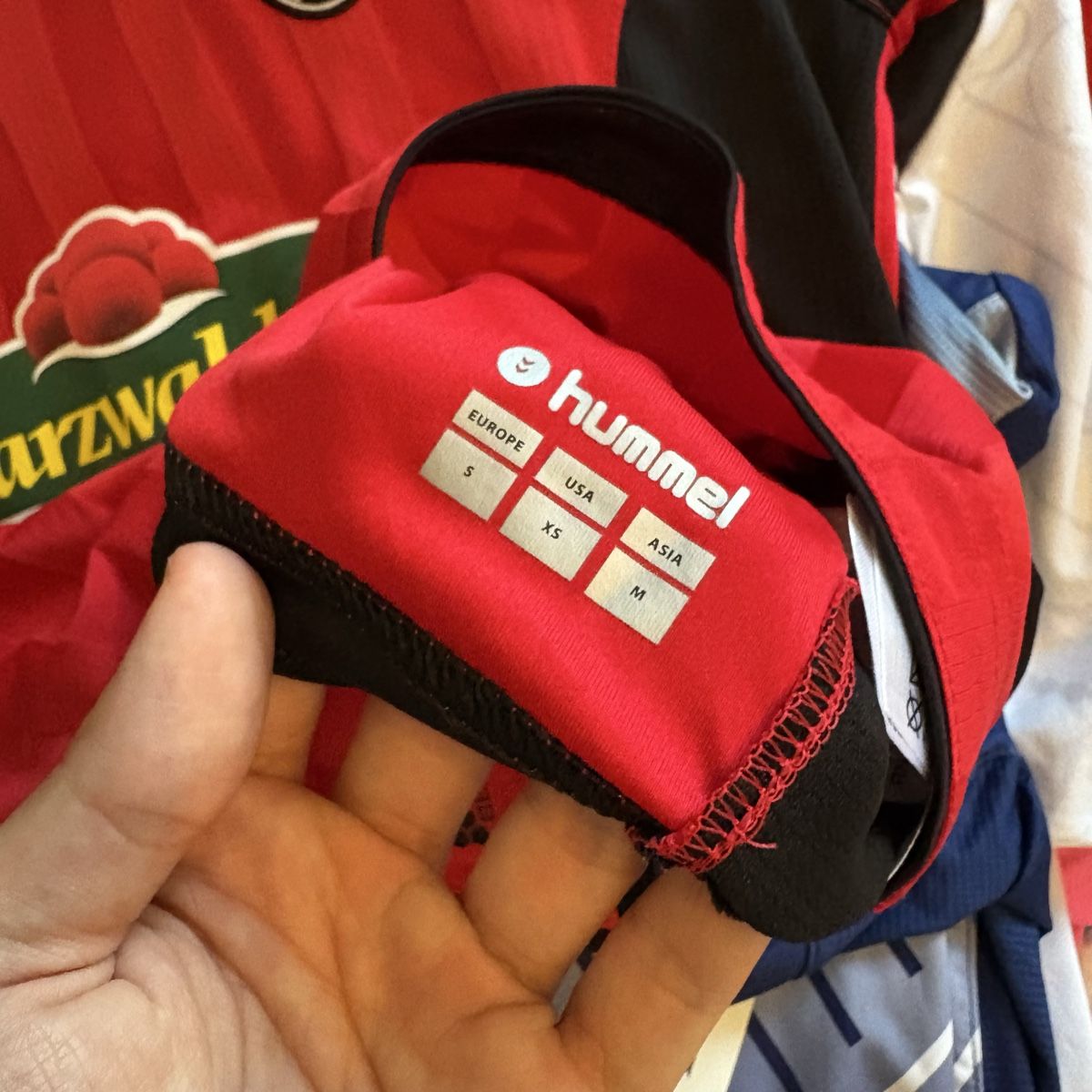 Hummel Canottiere & Pantaloni: Match prepared Sc Freiburg Abrashi Hummel – Usato da Winterthur venduto da LaBodega 3