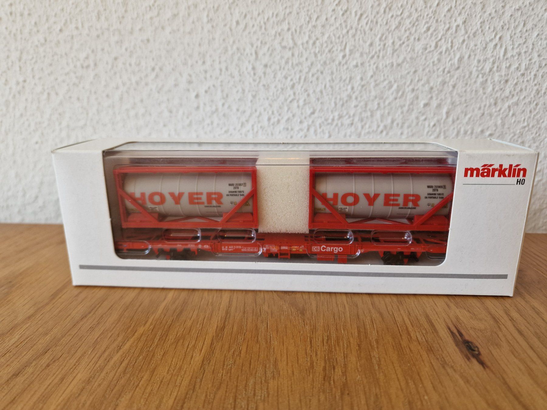 Märklin Modellini di ferrovie: DB Containerwagen mit 2 Hoyer Container H0 – Usato da Matten b. Interlaken venduto da lor_hr9w 4