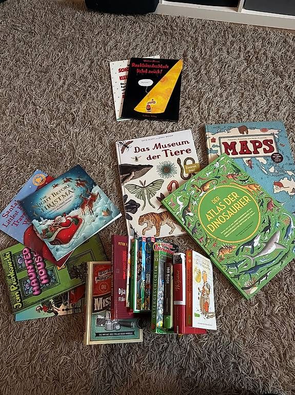 Libri: Bücherpaket – Usato da Schindellegi venduto da Poshanna