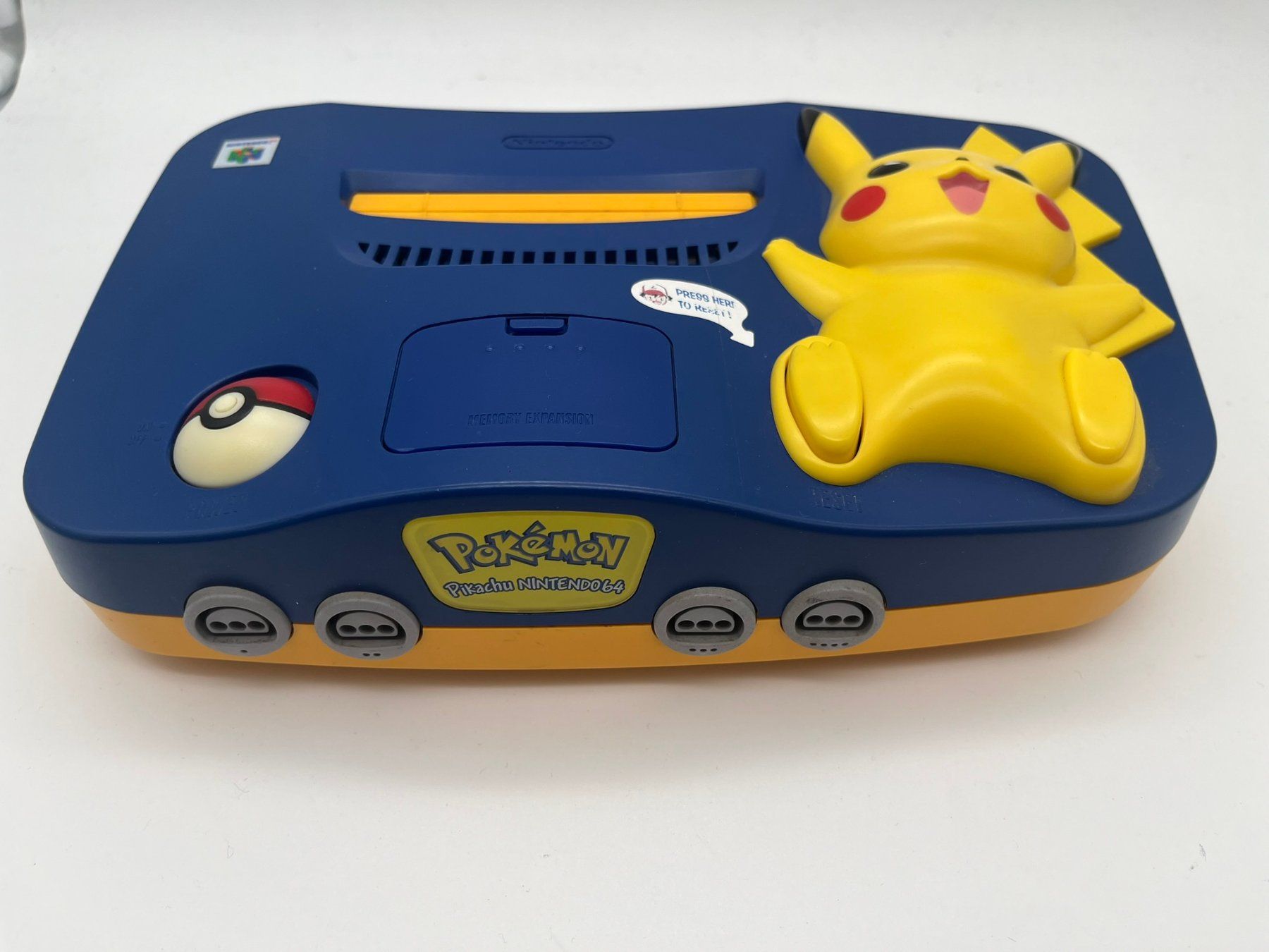 Nintendo Konsolen: Nintendo 64 Pikachu Special Edition + Controller N64 Pokemon – Gebraucht aus St. Gallen von  4