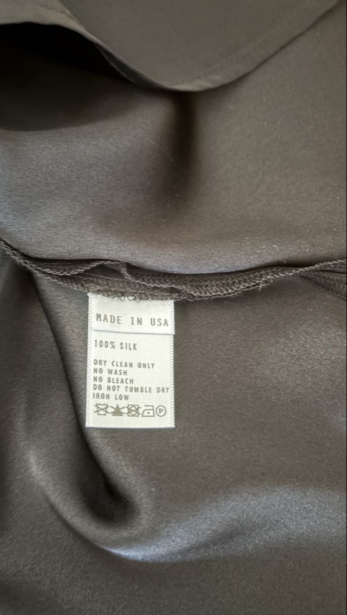 Tops: Débardeur noir 100% soie taille 4 – Neu und originalverpackt aus Romont FR von jeanne110 3