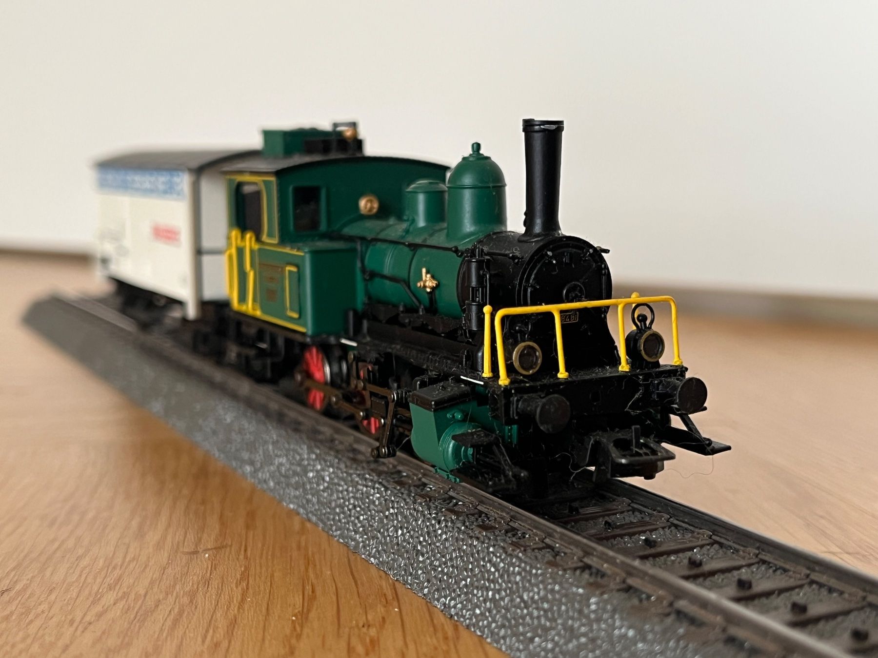 Liliput Modellini di ferrovie: Feldschschlösschen E 3/3 Tigerli Liliput ESU Digital – Usato da Basel venduto da Re620_11627