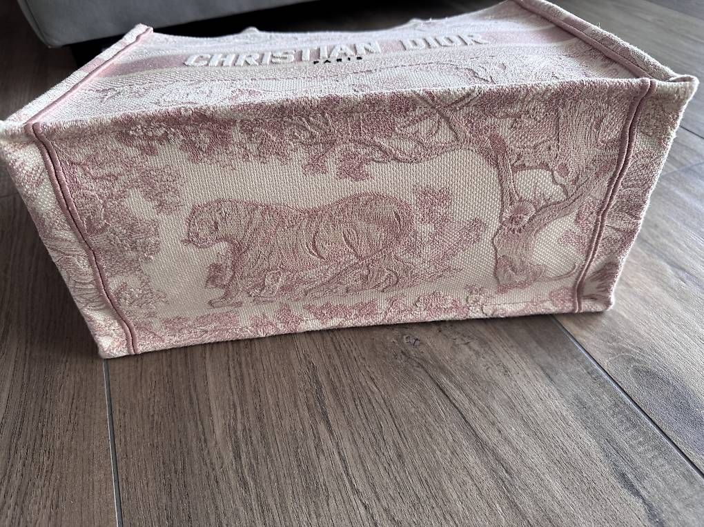 Dior Taschen: Dior Book Tote medium – Gebraucht aus Zufikon von Sterndli6 2