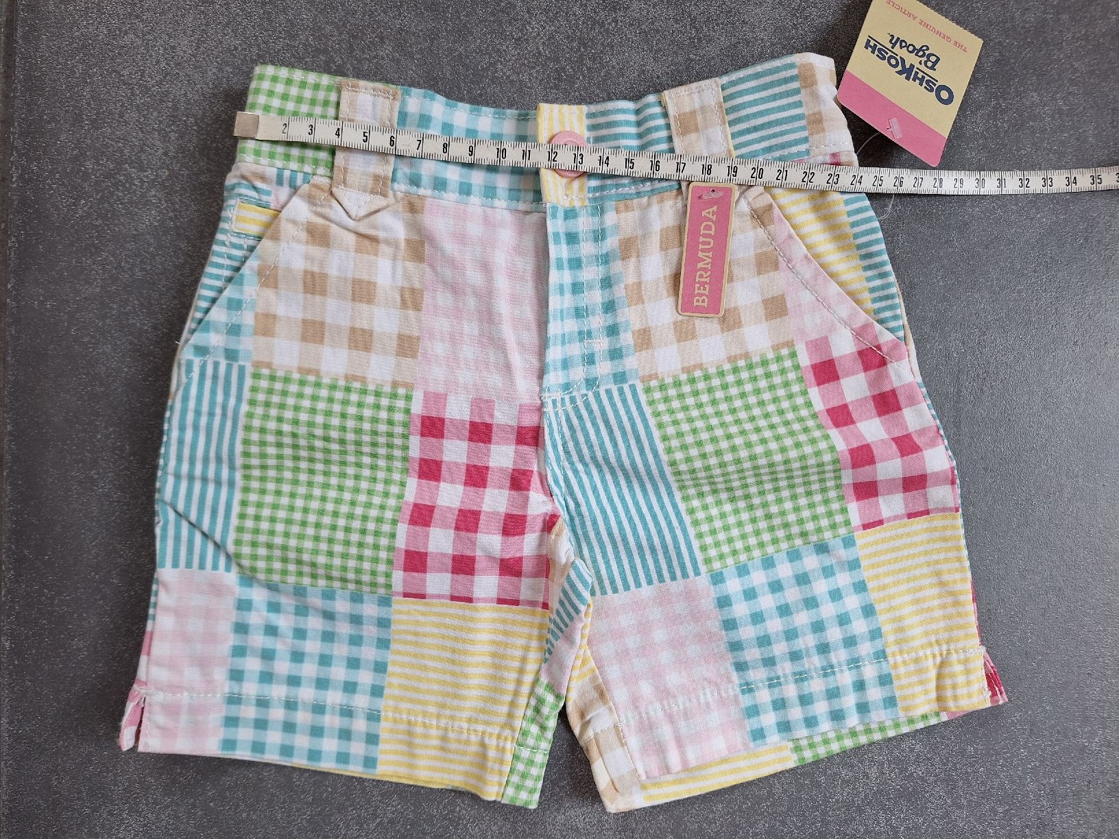 Oshkosh Pantaloni: Shorts oshkosh neu 98-104 – Nuovo e nell'imballaggio originale da St.Gallen venduto da dajo0809