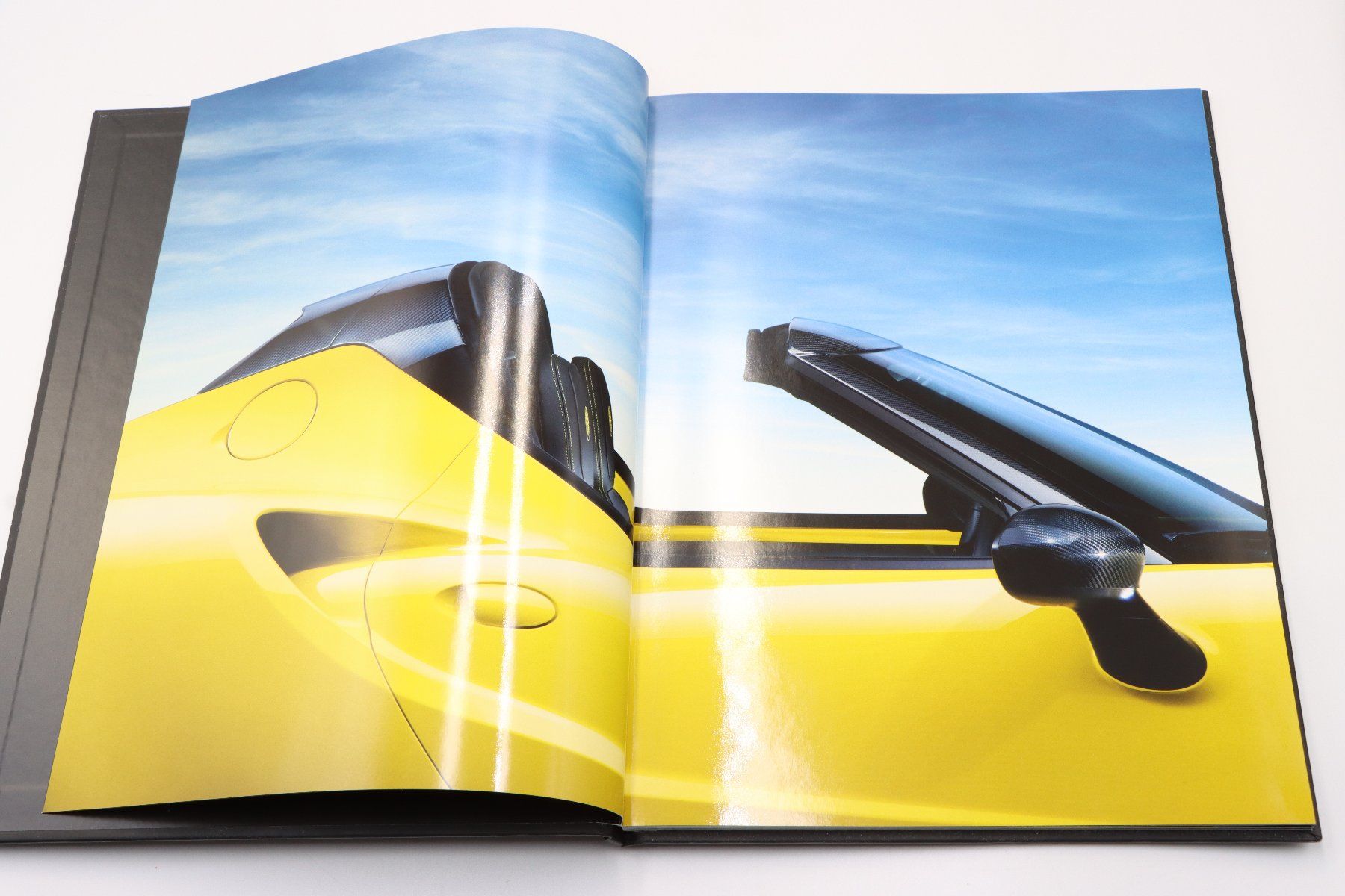 Alfa Romeo Documenti: Alfa Romeo 4C Spider 2016 Hardcover Prospekt – Usato da Bühl b.Aarberg venduto da Collectorpassions 2