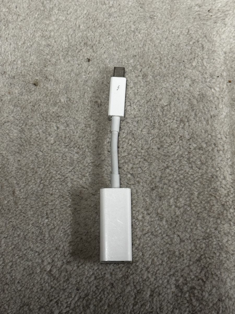 Apple Laufwerke & Adapter: Apple Thunderbolt auf FireWire 800 Adapter – Gebraucht aus Ebikon von lord_mordoc