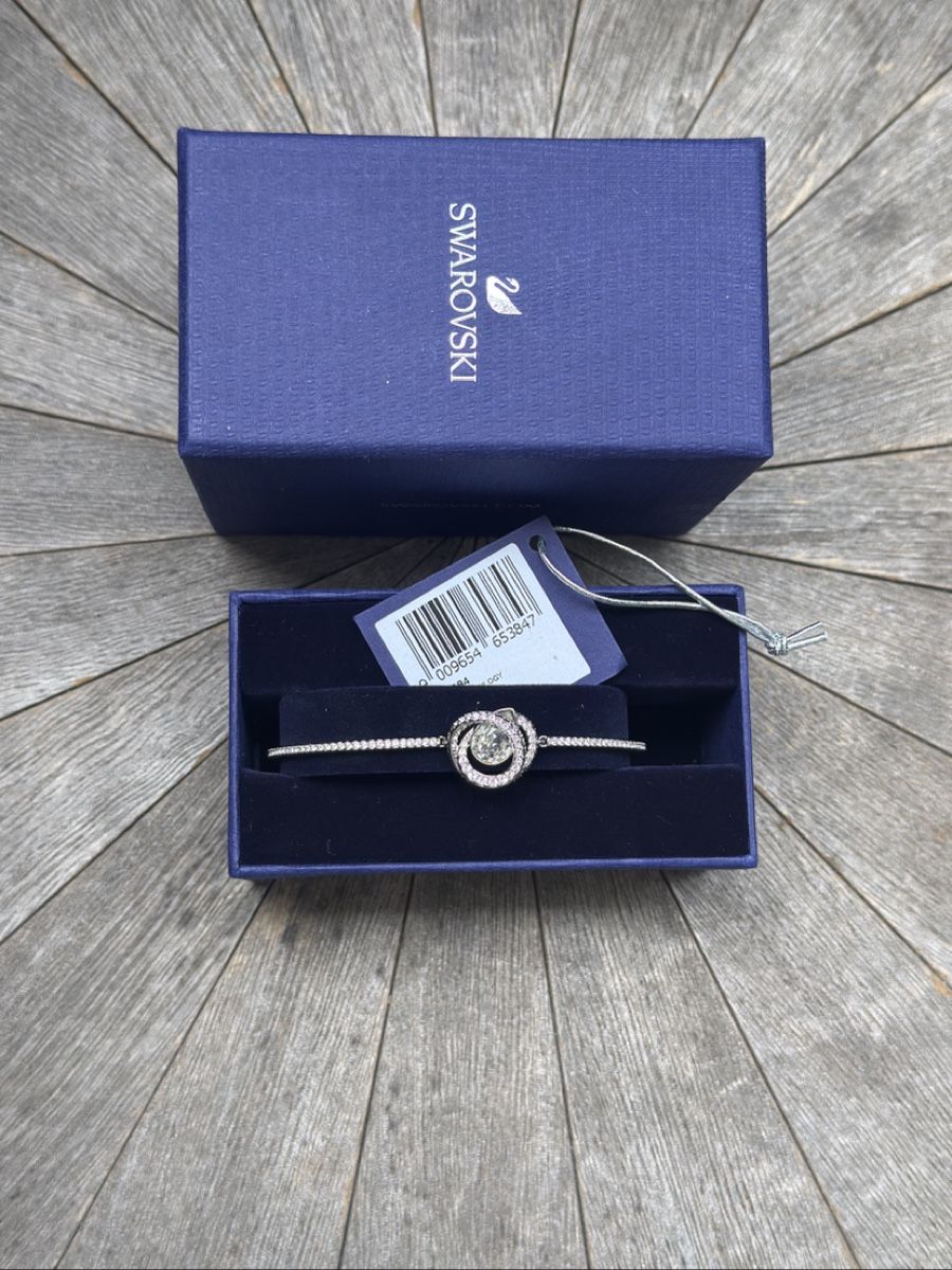 Swarovski Bracelets: Swarovski Armband neu mit Box – Neuf (Voir description) à Rapperswil SG par MelanieMelone
