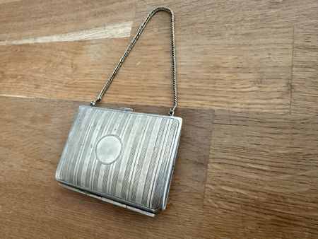 Antike Metall Geldbörse Mit einer Punze