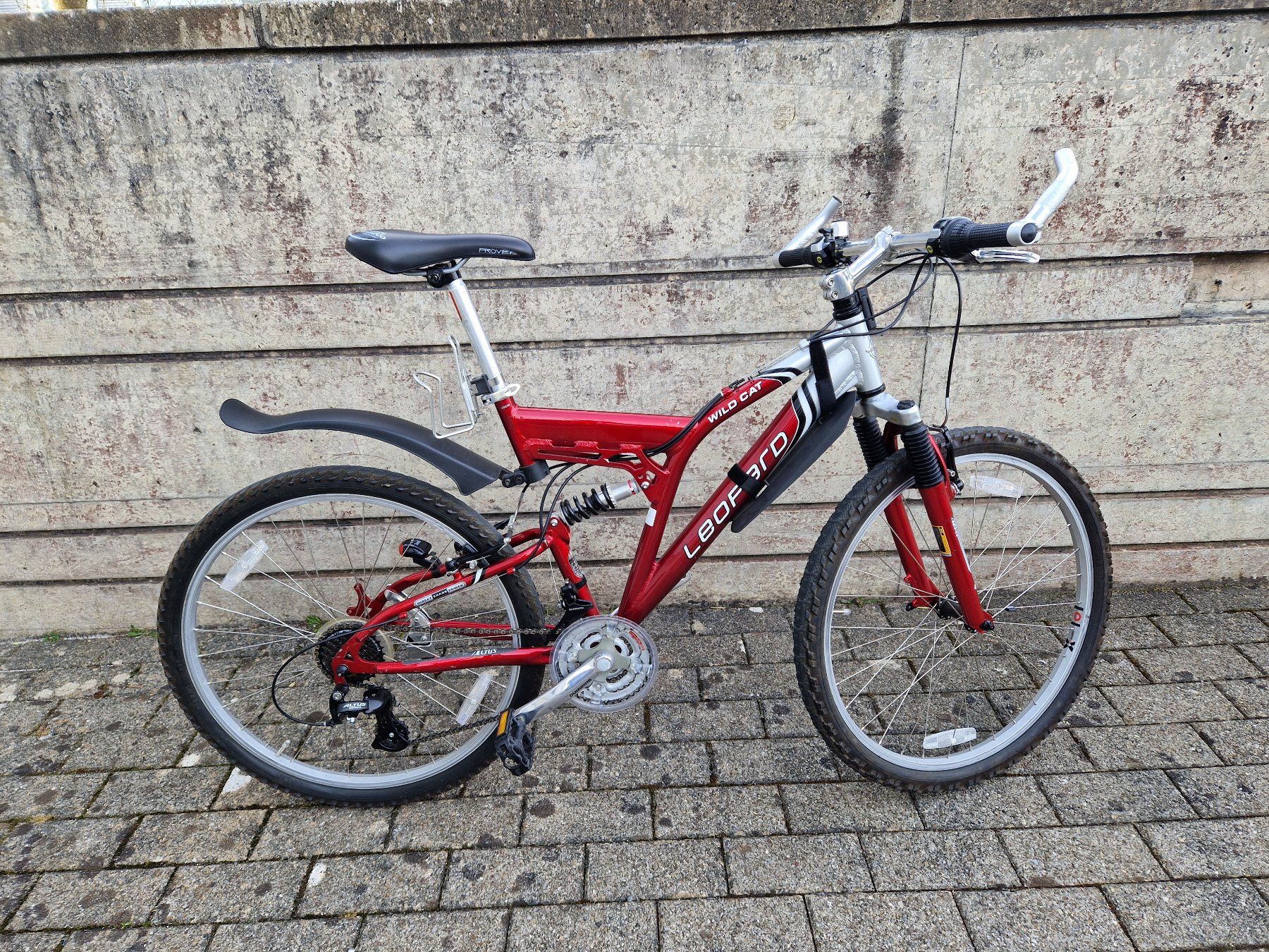 Leopard Biciclette: Leopard Mountainbike vollgefedert – Usato da Winterthur venduto da gatmor 2
