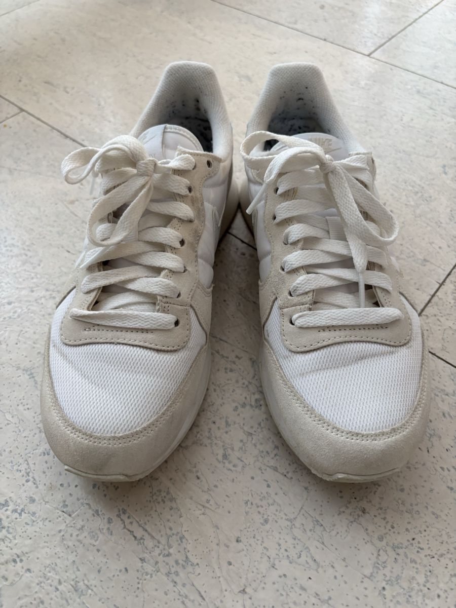 Nike Damenschuhe: Nike Sneaker Weiss/Hellblau, Gr. 37.5 – Gebraucht aus Mühlau von martiniii 1