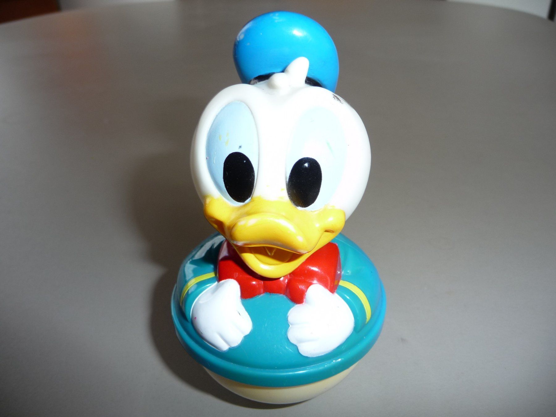 Disney Statuette: Donald Duck Stehaufmännchen – Usato da Neftenbach venduto da sorge 3