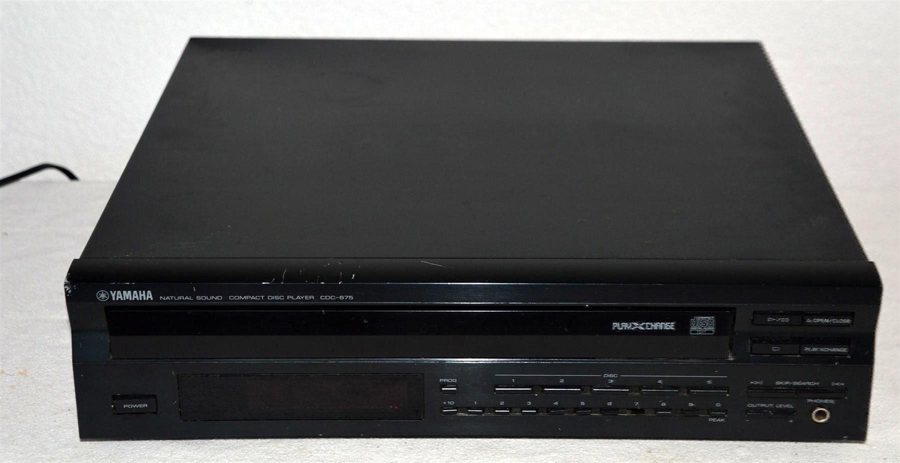 Yamaha Multimediaplayer & Streamer: Yamaha CDC-675 CD-Wechsler / Changeur de CD – Defekt aus Collonges von arashee 1
