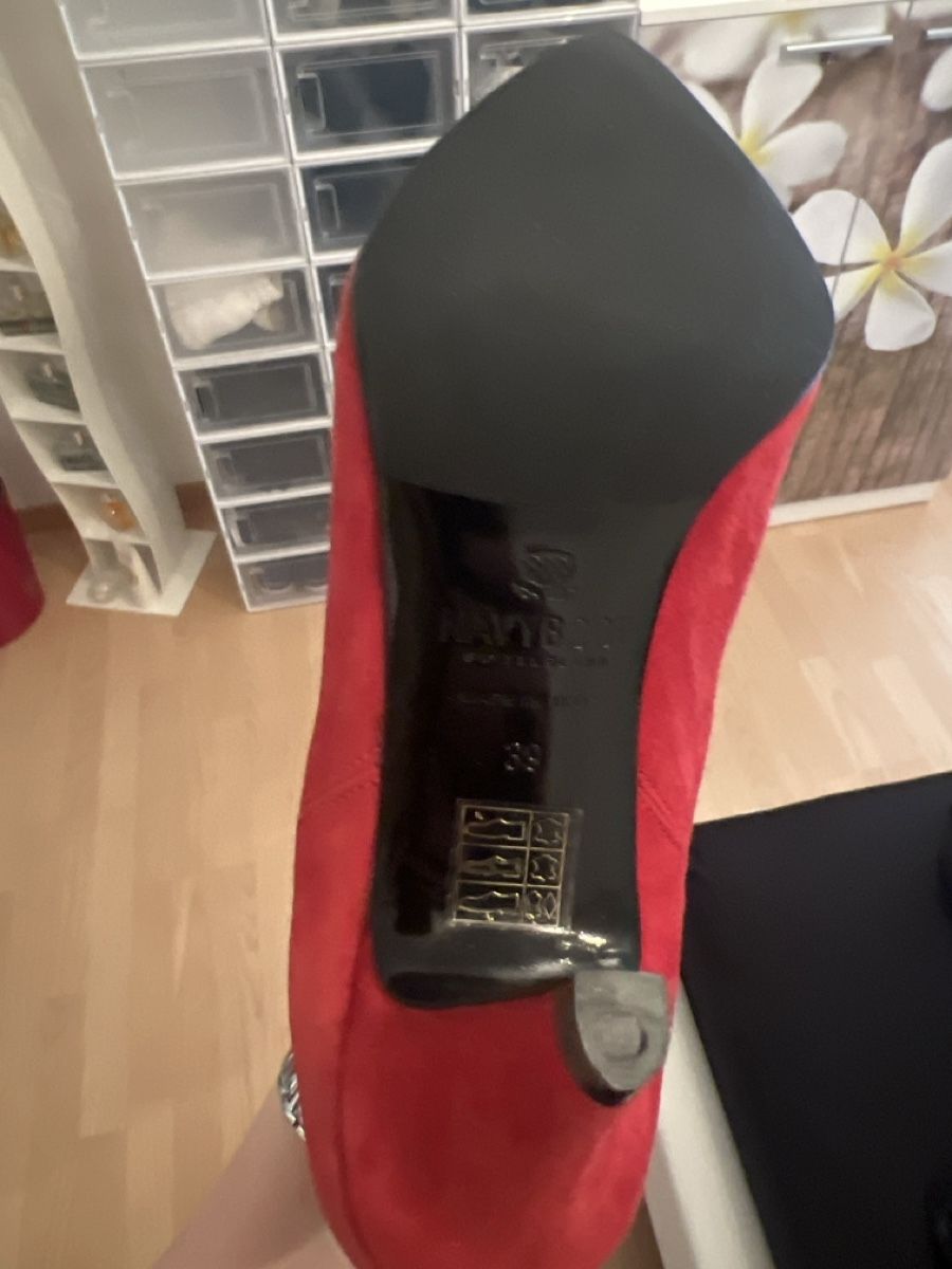 Scarpe da donna: Rote Stiefeletten von Navyboot Gr. 39 – Nuovo (secondo la descrizione) da Thun venduto da Golden-Gate 1