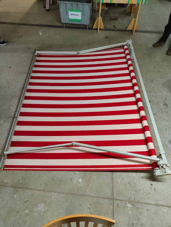 Markise mit Kurbel 258cmx195cm (Gebraucht) Kaufen auf Ricardo