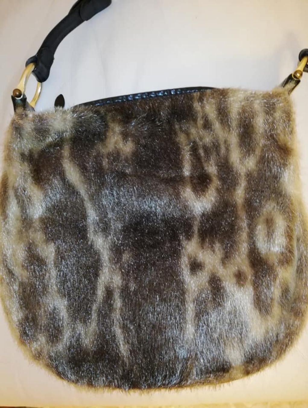 Sacs femmes: Handtasche Pelz  – D'occasion à Zuzwil SG par BeyondBelief_ 2