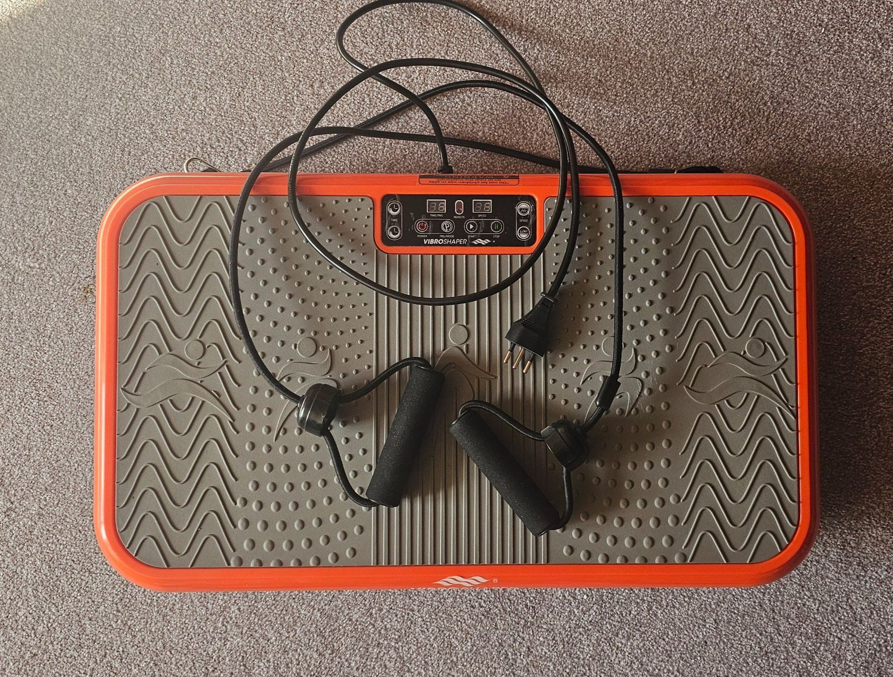 Vibroshaper Hometrainer: Vibrationsplatte Vibroshaper Top-Zustand – Usato da Sennhof venduto da Zanilio 2