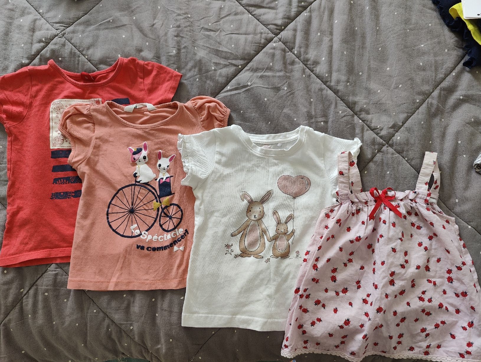 Lotti & Set di vestiti: Kleiderpaket Mädchen Grösse 98  – Nuovo (secondo la descrizione) da Zürich venduto da sof_f2ts 4