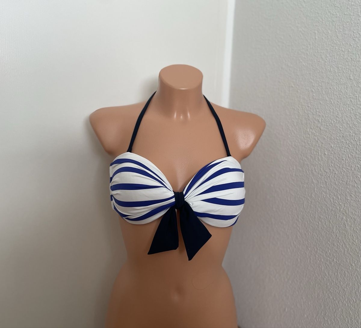Badekleider & Bikinis: Bikini-Top Linda Gr. 85C Neu! – Neu (gemäss Beschreibung) aus Rüfenacht BE von Anele_13 2