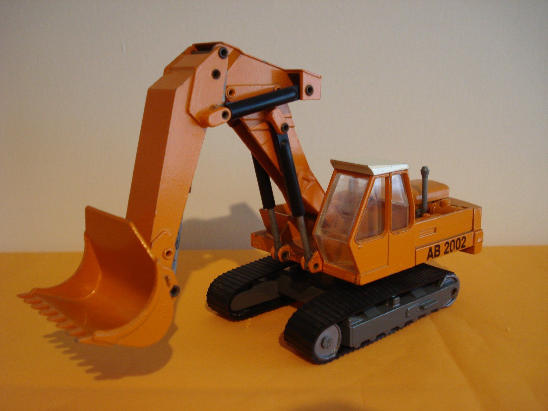Kits de montage: ATLAS AB 2002 Raupenbagger – D'occasion à Mitlödi par worker04