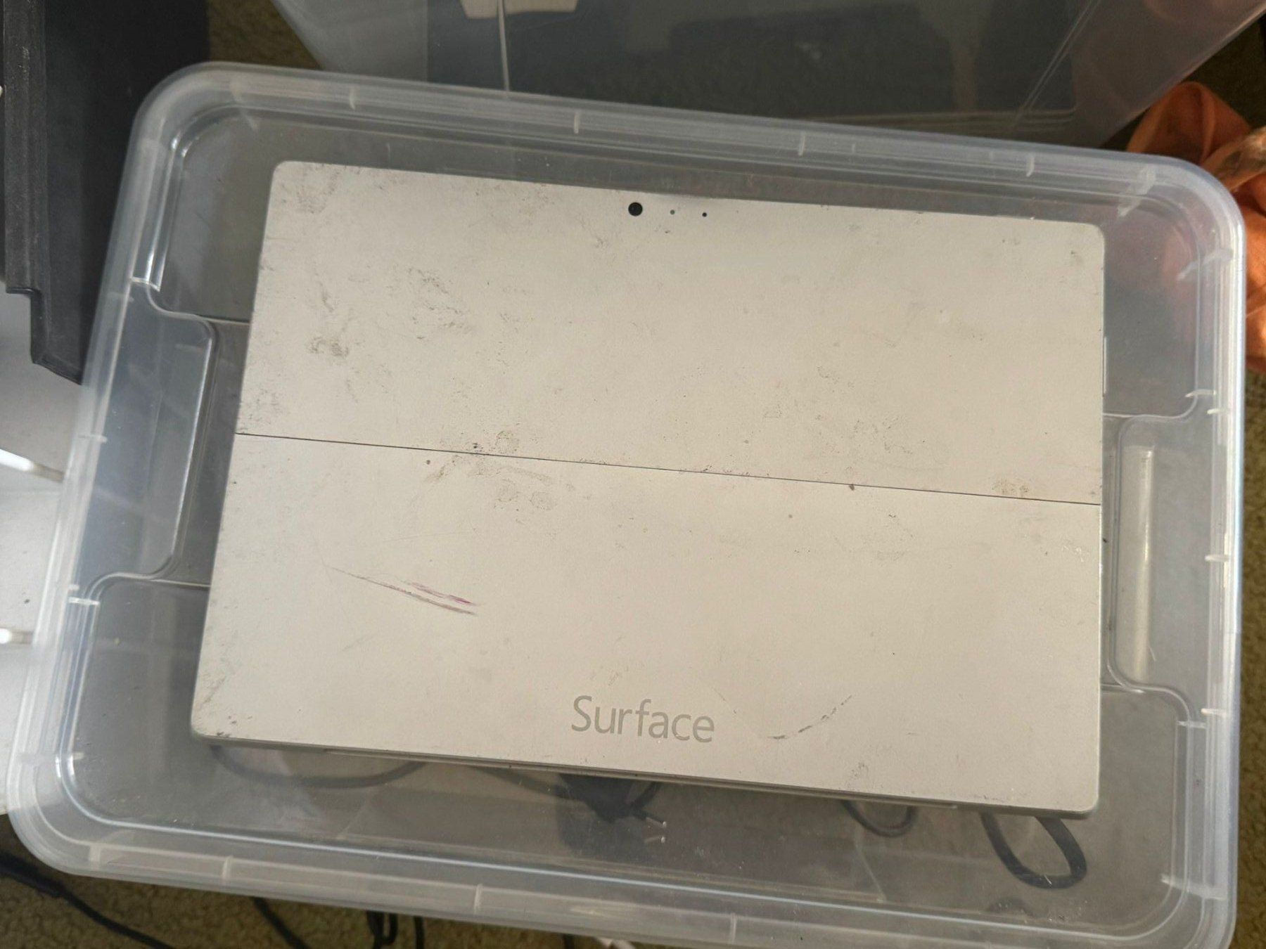 Microsoft Tablet PC: Surface Pro 3 - 256GB !! Ungeprüft !! – Difettoso da Olten venduto da HoYa01 1