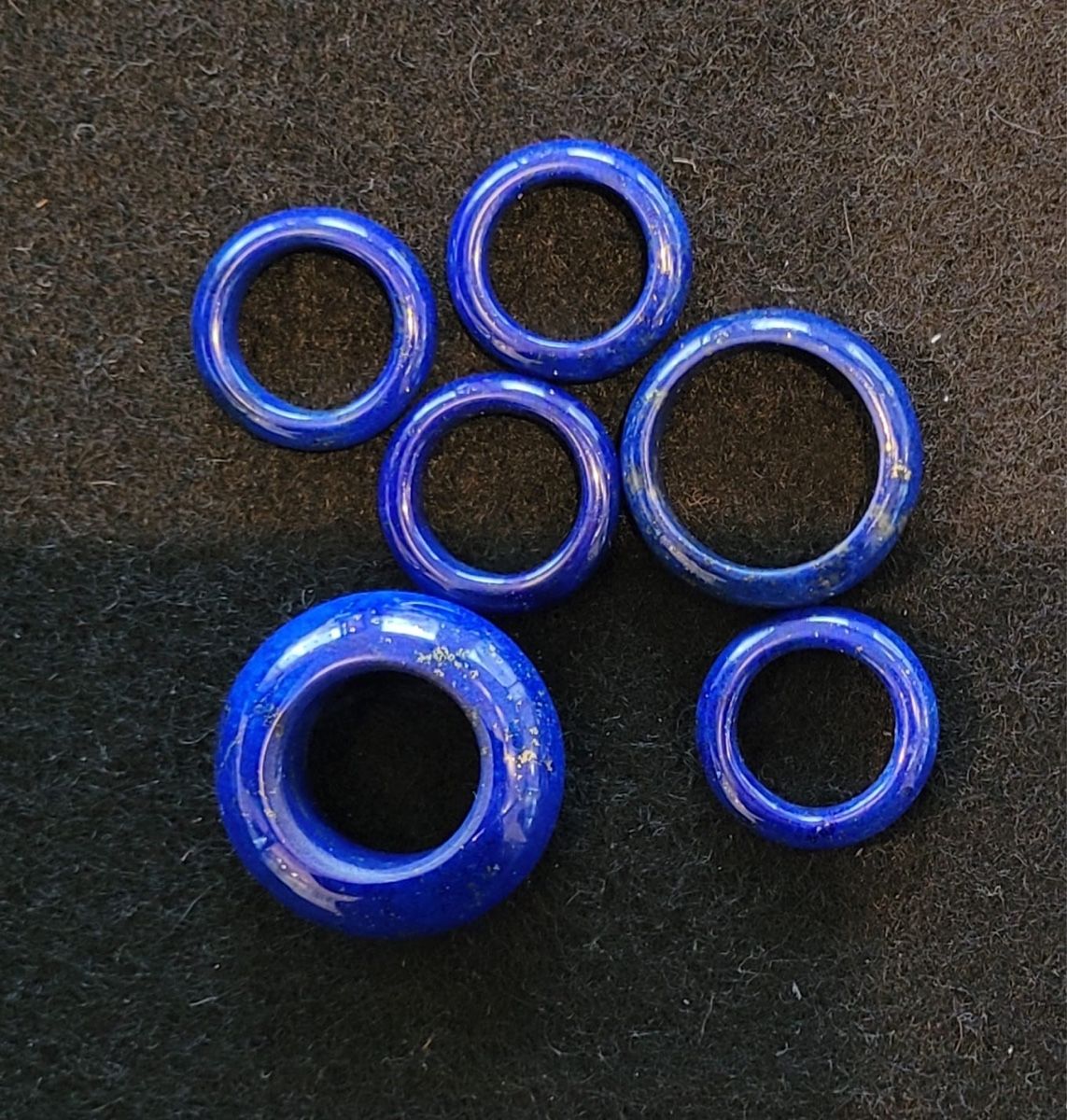 Anelli: Lapis Lazuli Ringe – Nuovo e nell'imballaggio originale da Münsingen venduto da Goldschmiede_Ambrosi