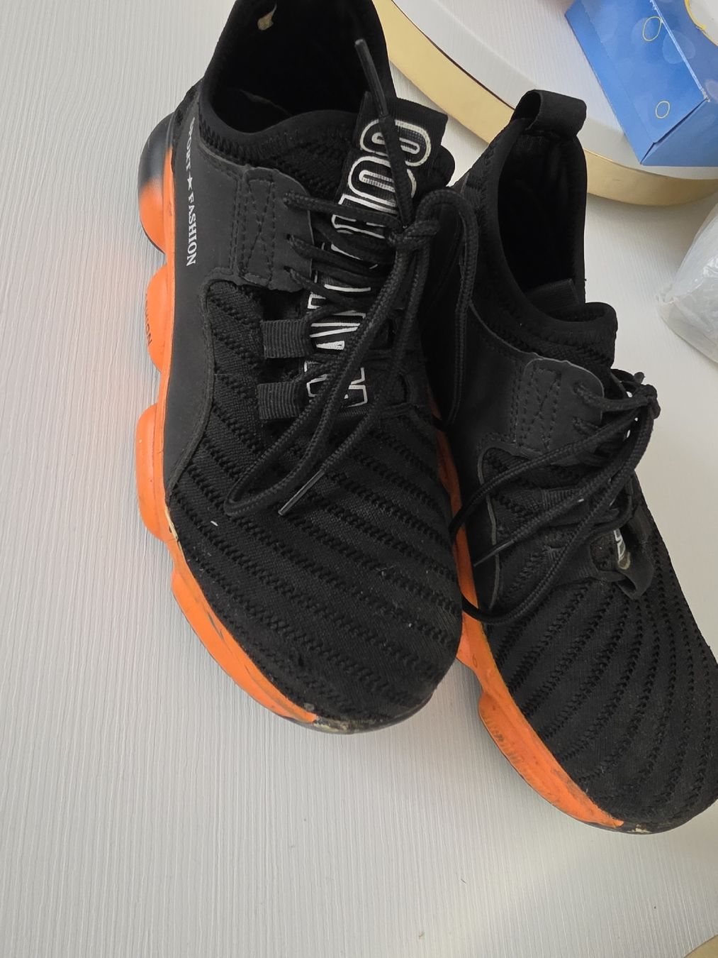 Scarpe da uomo: Arbeitssicherheitsschuhe – Usato da Moosleerau venduto da babynaz 2