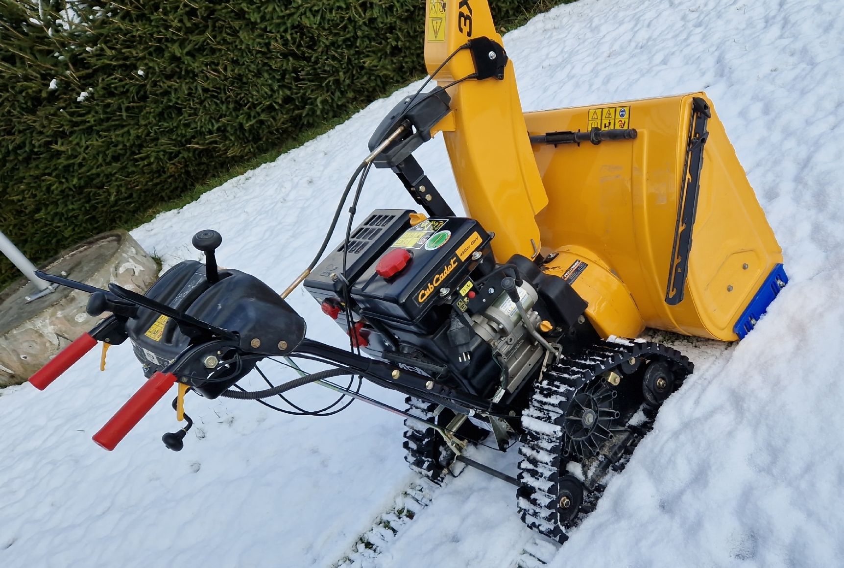 Tutte le macchine: Fraise à neige professionnelle à chenilles – Usato da St. Ursen venduto da cpi23 1