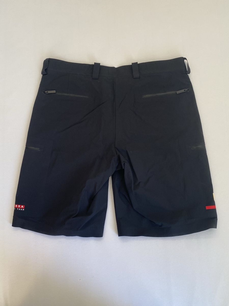 Prada Hosen: Prada Shorts – Gebraucht aus Zürich von micha_mm 1