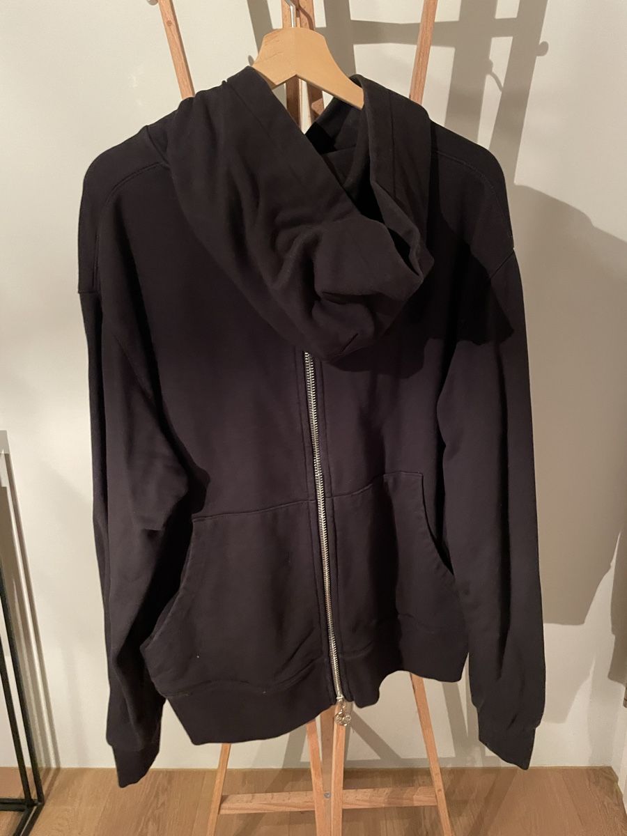 Maglioni & Felpe: Schwarzer Kapuzenpullover, Gr. XL, neuwertig – Usato da Arbon venduto da andizue 2