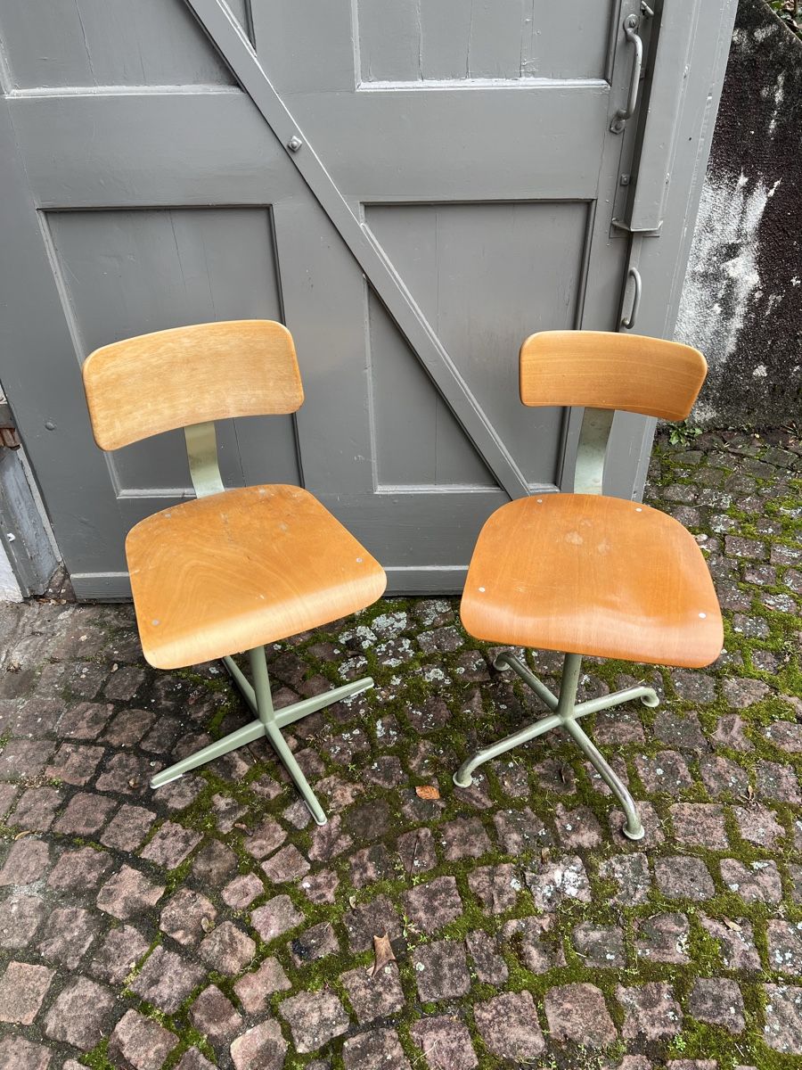 Embru Stühle: Embru Atelierstühle – Gebraucht aus Zürich von Leuzzeli