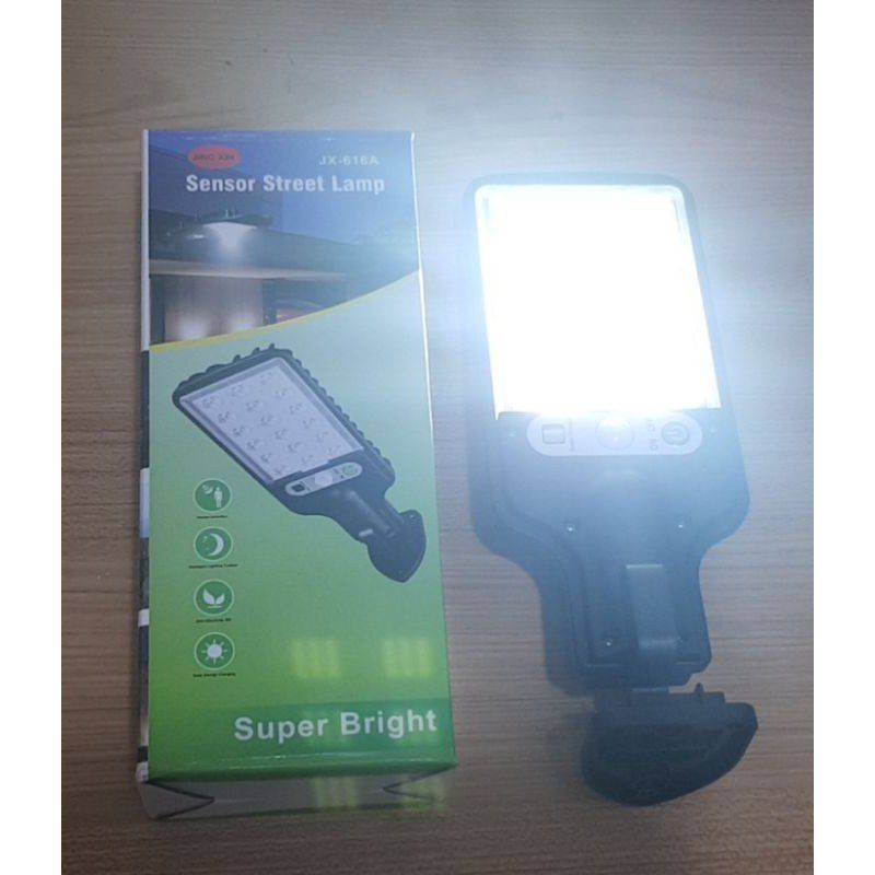 Lampen: Solar Sensor Street Lampen – Neu und originalverpackt aus Kehrsatz von CIVOMILES