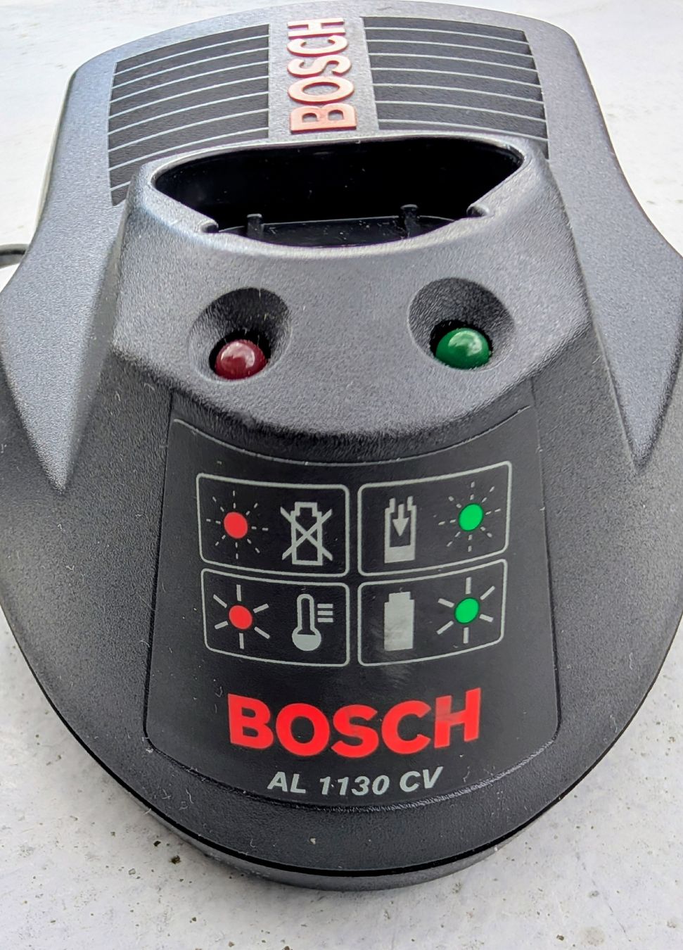 Bosch Akkus & Batterien: Bosch AL 1130 CV Ladegerät – Gebraucht aus Oberriet SG von Bokost 1
