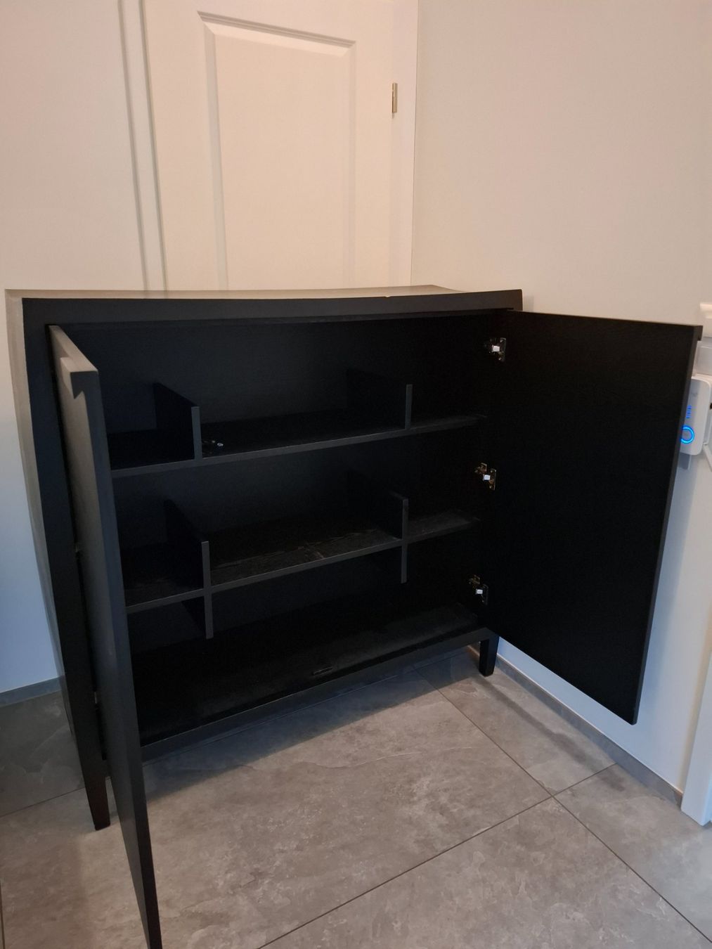 Armadi: Holzschrank – Usato da Oberglatt ZH venduto da Lor4518 1