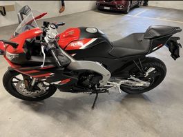 Aprilia RS 125 Motorrad Rot/Schwarz guter Zustand