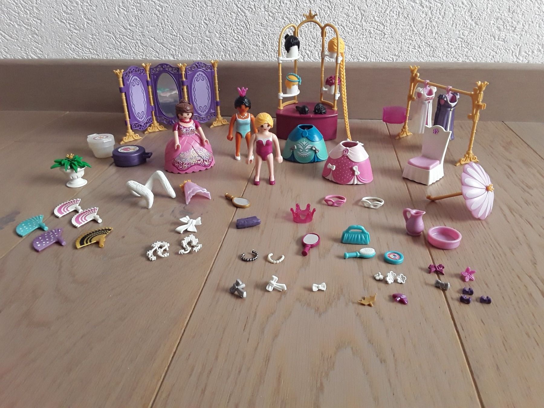 Playmobil Giocattoli: Lot de Playmobil – Usato da Vicques venduto da val7
