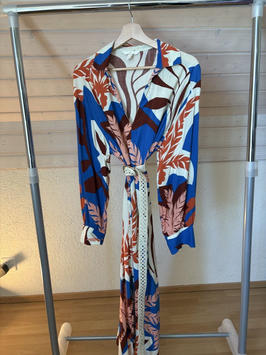 H&M Vestiti: MAXIKLEID MIT BLÄTTERPRINT – Nuovo (secondo la descrizione) da Bettwiesen venduto da wombat90 1