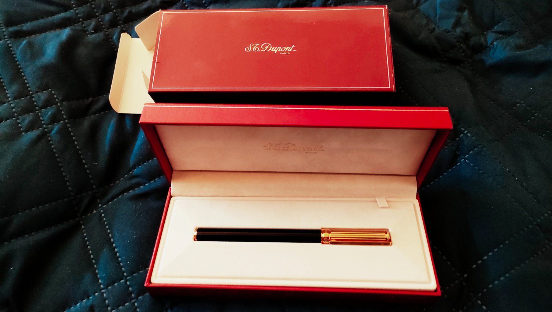 Penna & Evidenziatori: OR/LAQUE VINTAGE DUPONT PARIS – Nuovo e nell'imballaggio originale da Genève venduto da Jack_2022 1
