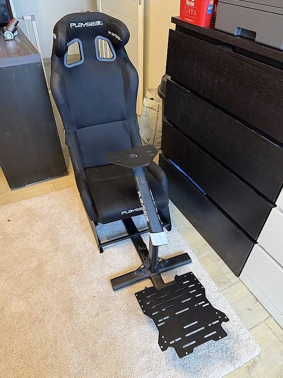 Sedie: Playseat  – Usato da Le Brassus venduto da pau_6yqn 2