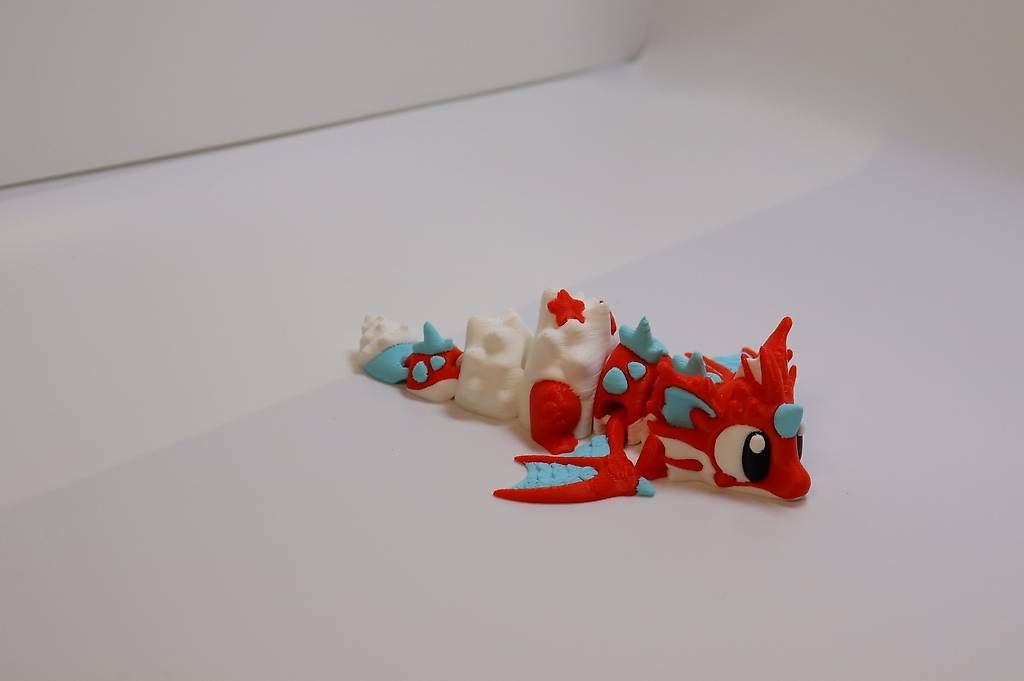 Figuren: 3D Drache beweglich Infernia Spielzeug Drache mit Ei – Gebraucht aus Oetwil am See von Protoplot 2