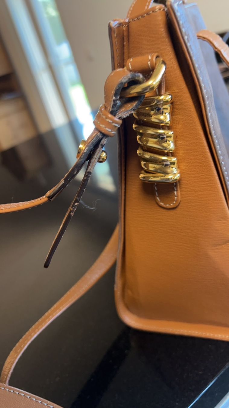Loewe Taschen für Damen: Loewe Handtasche – Gebraucht aus Altikon von Katanapeto 7