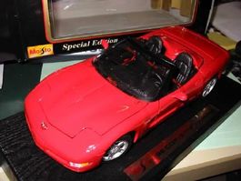 Chevrolet Corvette C5 Cabrio 1998 * Maisto 1:18