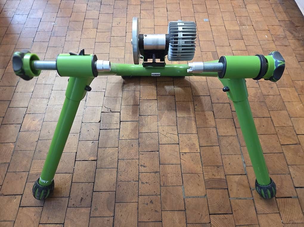 Hometrainer: Kurt Kinetic Rollentrainer + Small Wheel Adapter – Usato da Ennetbaden venduto da froelix 1
