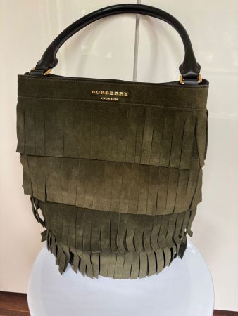 BURBERRY PRORSUM Tasche Wildleder grün mit Fransen