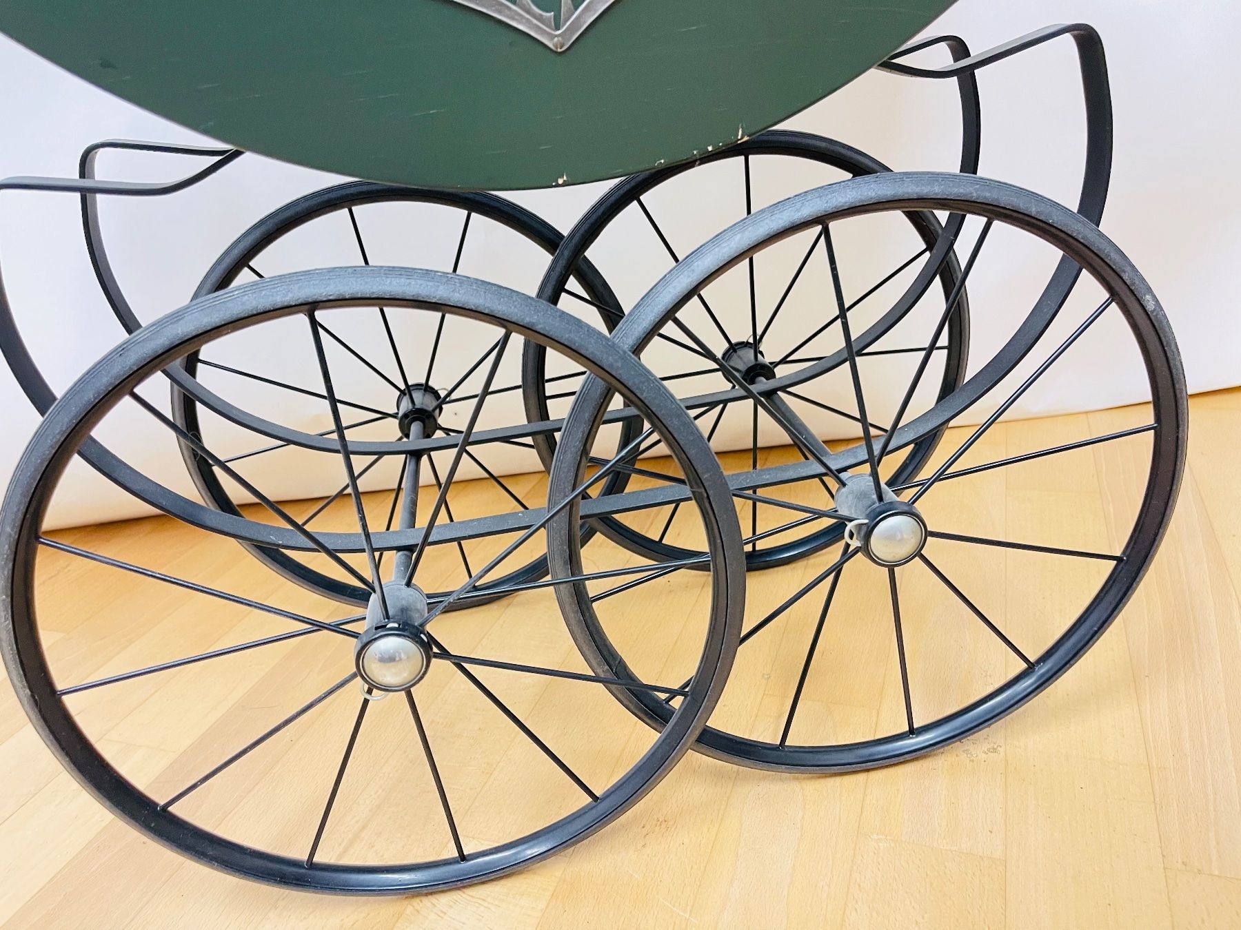 Carrozzine per bambole: Puppenwagen, ATELIER – Usato da Olten venduto da ELHANDEL 5