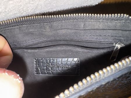 Bershka Handtasche schwarz Krokodiloptik mit Kette 
