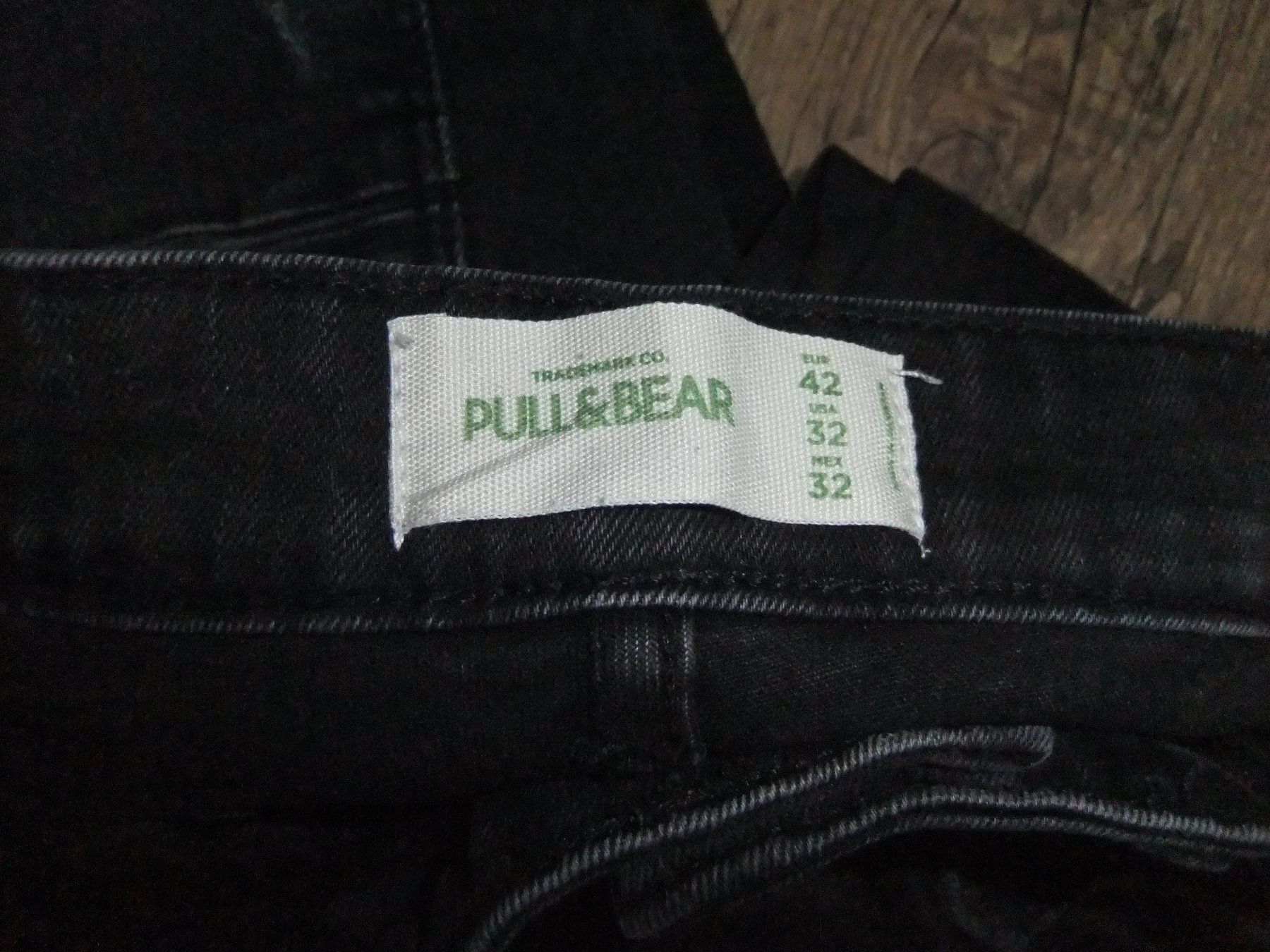 Pull&Bear Jeans: 2 Jeans Pull&Bear Gr. 42/32 – Gebraucht aus Schleitheim von cabrio58 3
