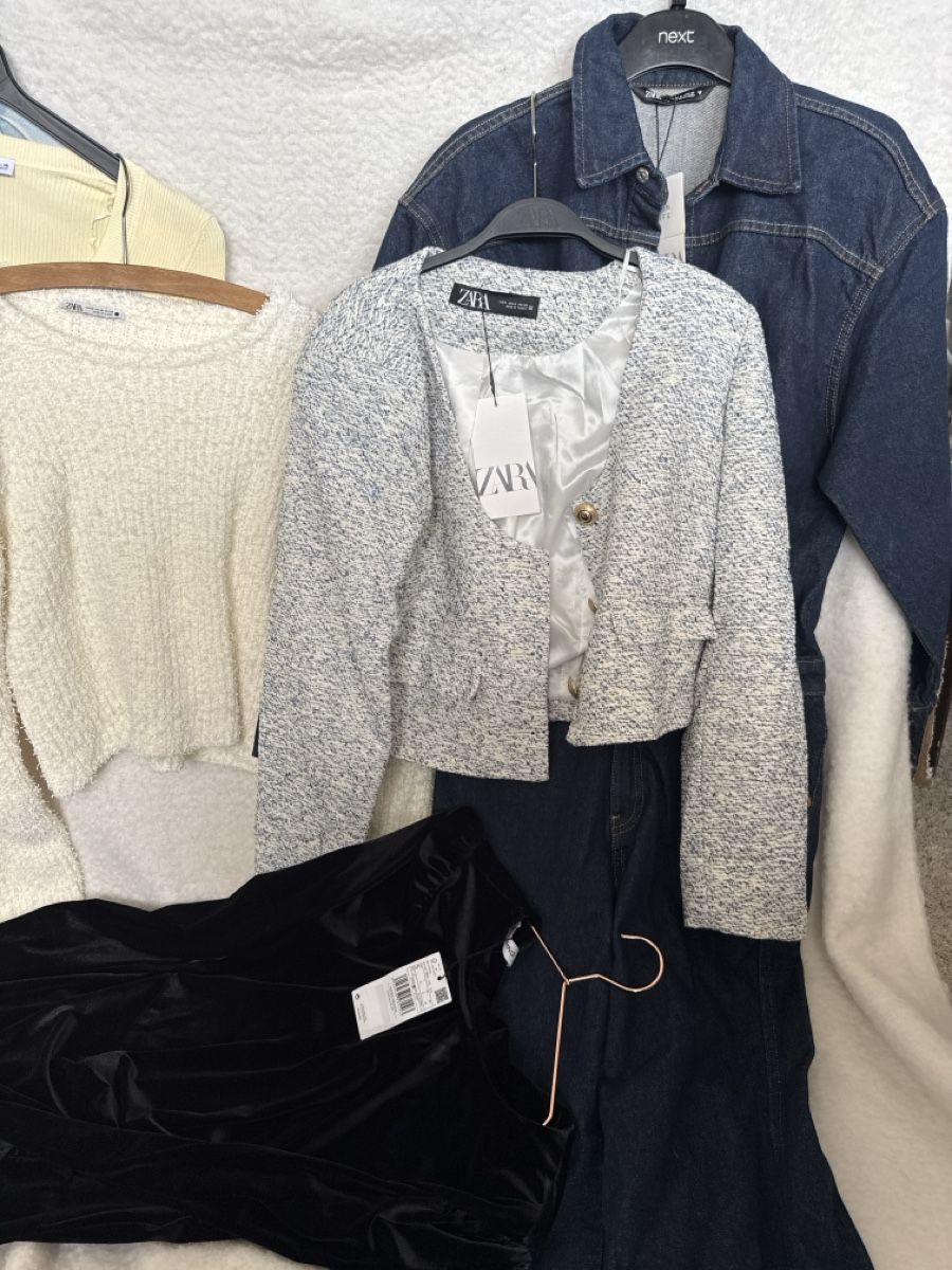 Lotti di vestiti: Lot vêtement Zara / MANGO taille S  – Nuovo e nell'imballaggio originale da Lausanne venduto da Alex_7586 2